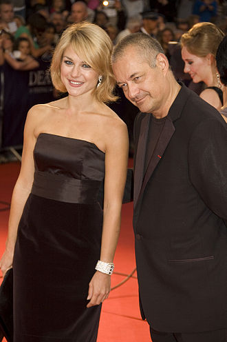 330px-Emilie_Dequenne_and_Jean-Pierre_Jeunet_at_the_2009_Deauville_American_Film_Festival-01