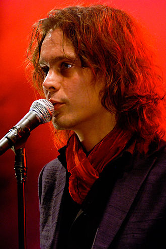 330px-Ville_Valo_performing